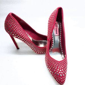 Betsey Johnson 8.5 Faalyn Pump Fuchsia hot pink gold studded shoes high heels